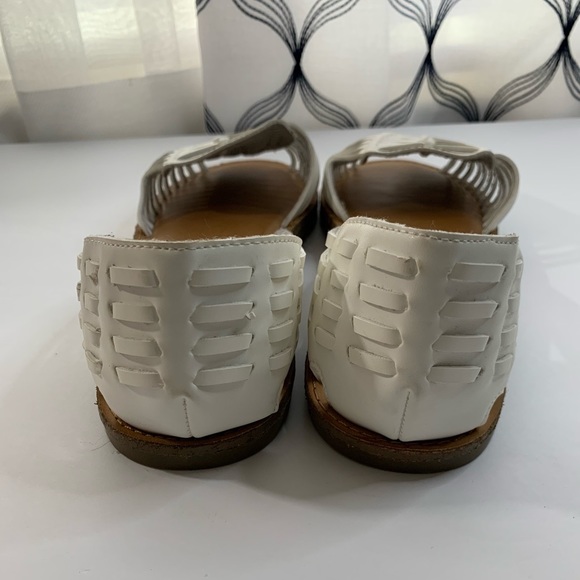 Mia girl Women’a Huarache Sandal Flat White color, size 6,7,8,9,11 - Picture 11 of 15